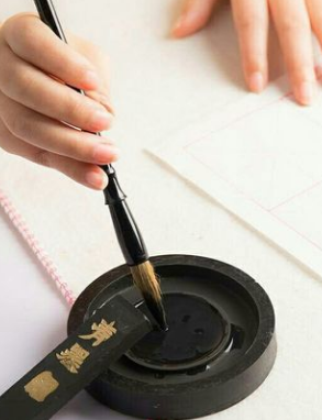 如何正确欣赏书法 欣赏书法的方法