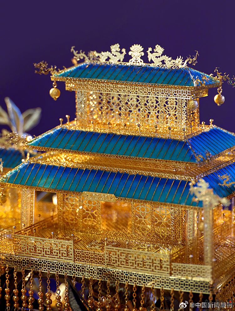 宋代书法家米芾于中秋..